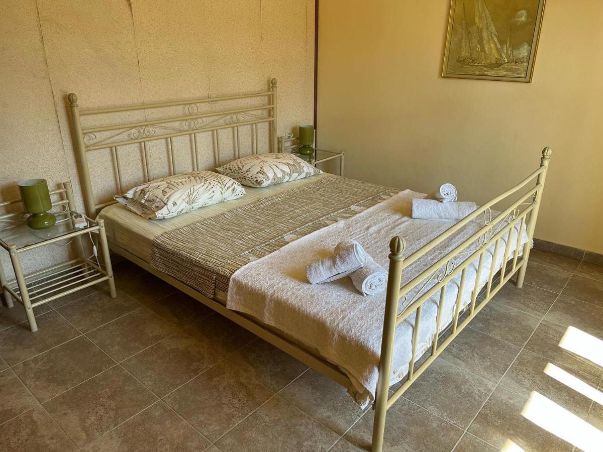 Guesthouse Kaliepia Ierissós Eksteriør bilde