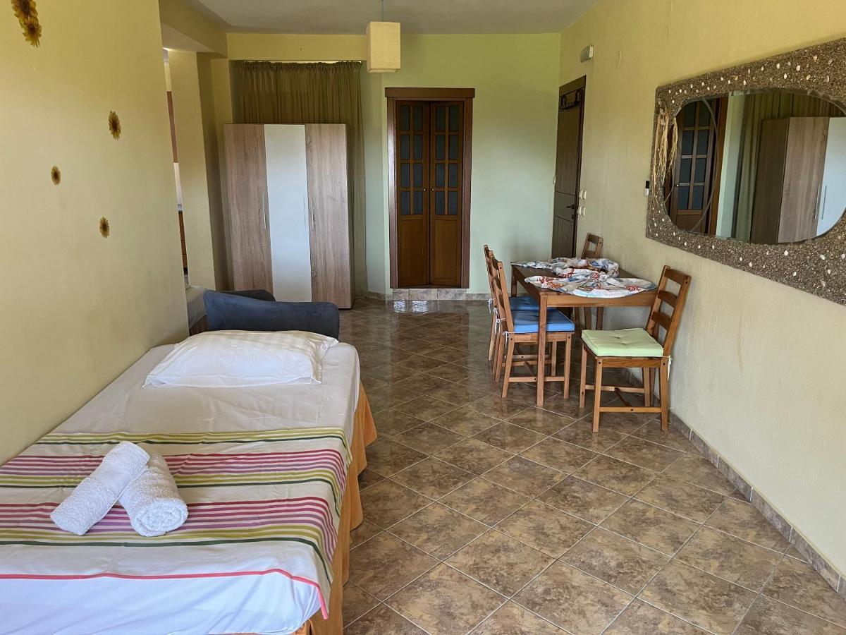 Guesthouse Kaliepia Ierissós Eksteriør bilde